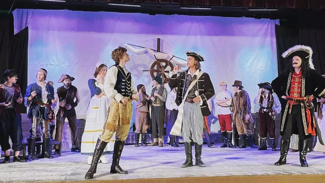 A pleasant PIRATES OF PENZANCE in Heber